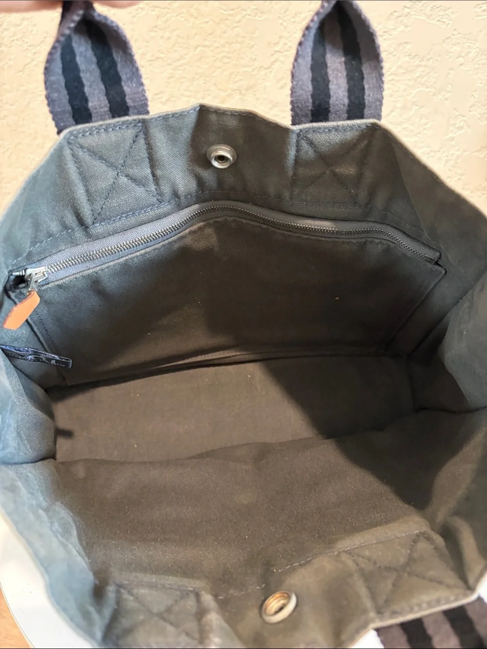 Hermes 8.5x 11.5” Canvas Tote Unisex Grey Handbag